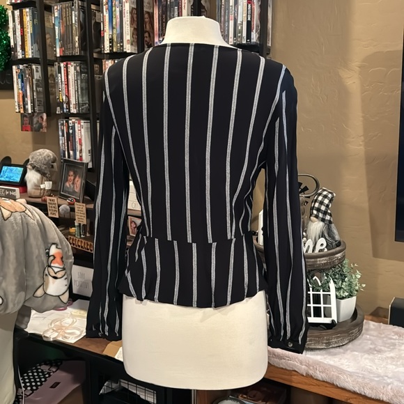 H&M top - Picture 2 of 4